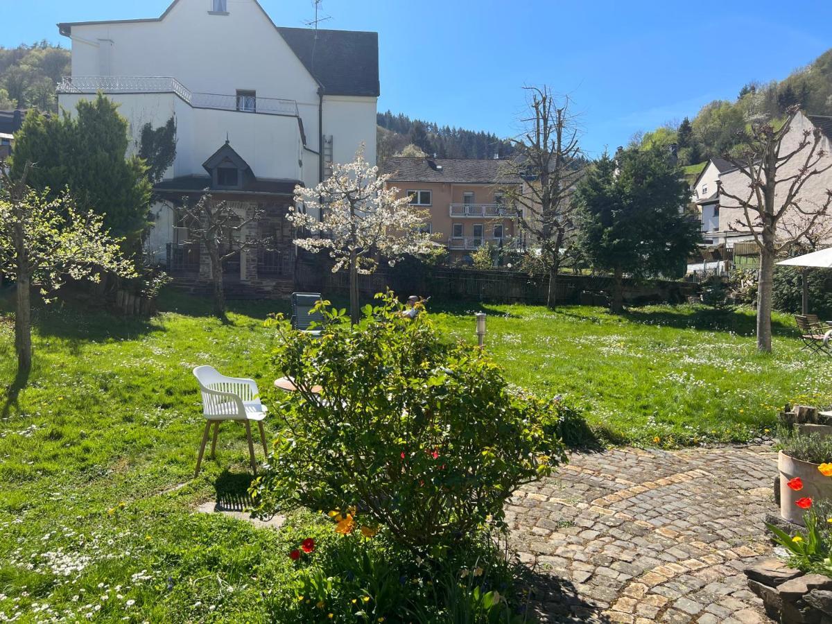 Weingut Gaestehaus Bach Cochem Exterior foto